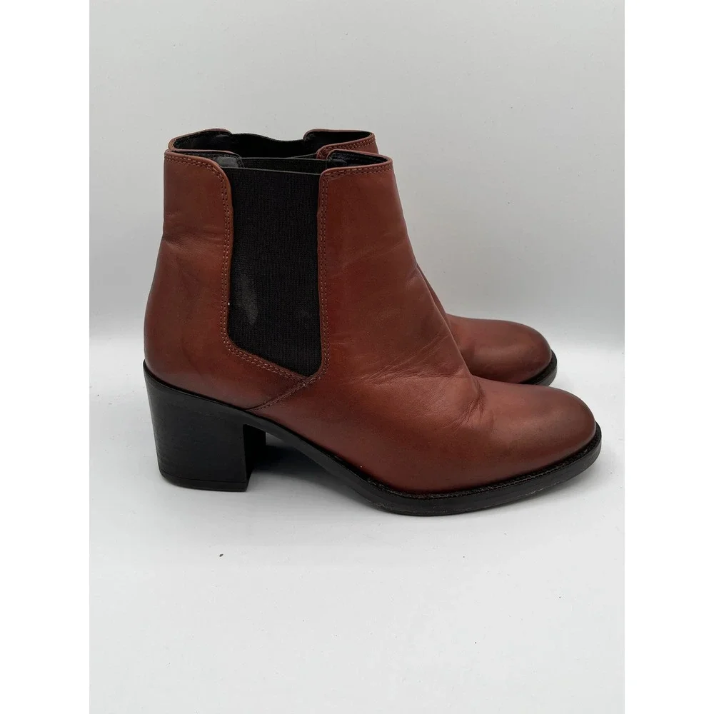 Clarks laina 55